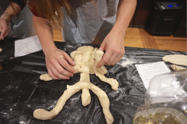 AishLIT Monthly Challah Bake, october, 2017 - 6